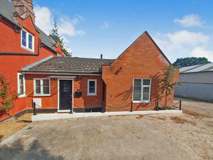 2 Bedroom Terraced Bungalow For Sale In Norwich Road, Swainsthorpe, Norwich, NR14