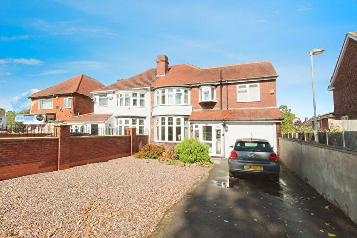 4 Bedroom Semi-Detached House For Sale In Sedgemere Road, Birmingham, West Midlands, B26