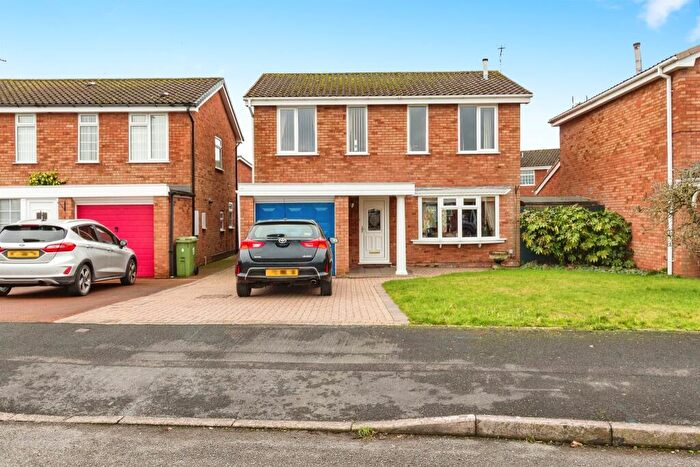 3 Bedroom Detached House For Sale In Creswell Farm Drive, Stafford, ST16