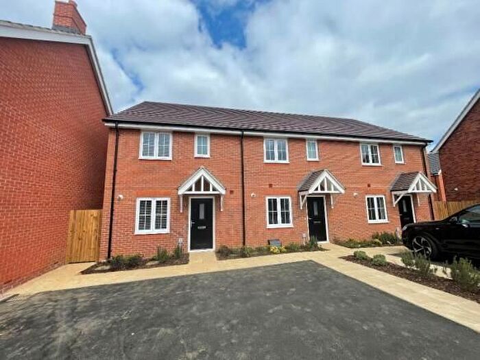 3 Bedroom Terraced House To Rent In Highwayman Close, Boughton, Northampton, NN2