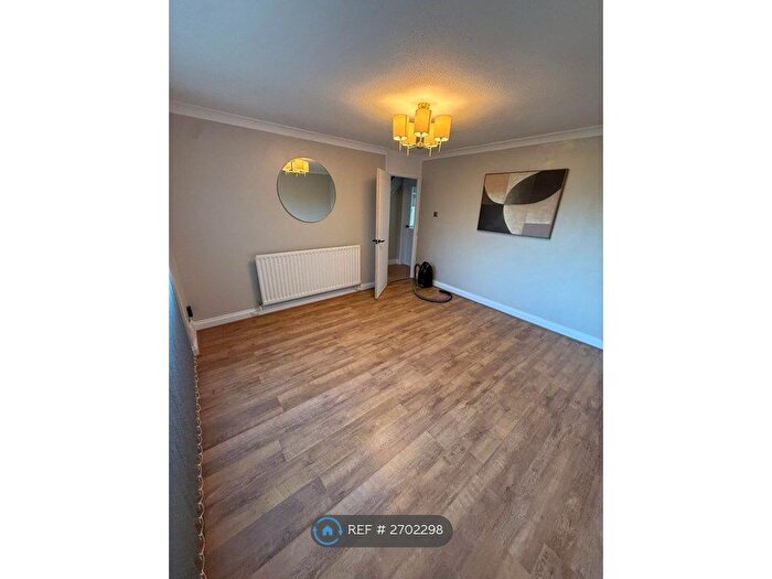 3 Bedroom Terraced House To Rent In Goodman Park, Slough, SL2