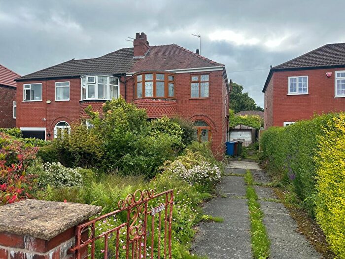 3 Bedroom Semi Detached House For Sale In Bower Avenue, Hazel Grove, Stockport, SK7