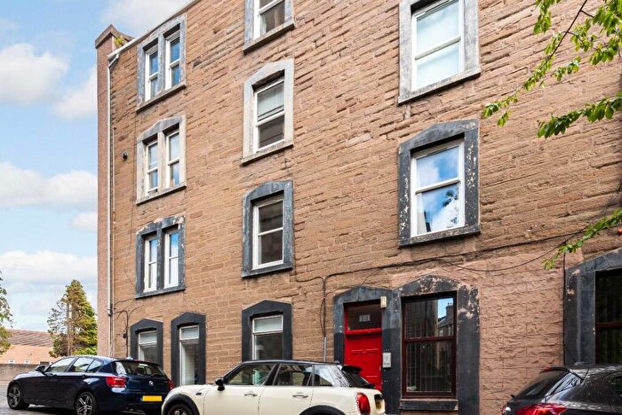 3 Bedroom Flat To Rent In St Peter Street, West End, Dundee, DD1
