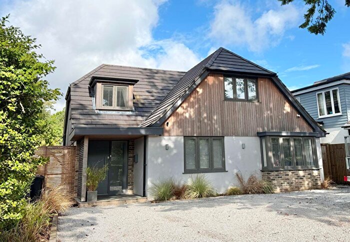 5 Bedroom Detached House For Sale In West Christchurch, BH23