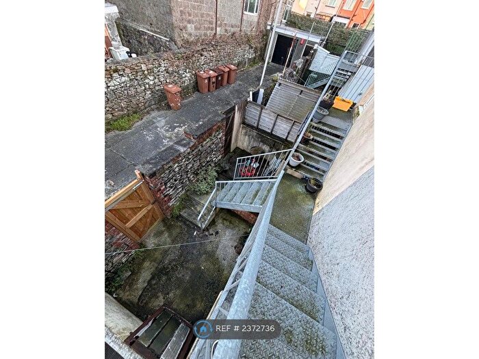 1 Bedroom Flat To Rent In Corporation Road, Plymouth, PL2