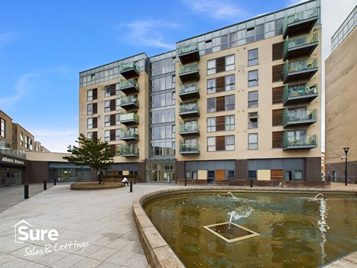 2 Bedroom Flat To Rent In Cranstone Lodge, Cotterells, Hemel Hempstead, Hertfordshire, HP1