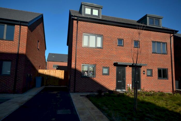 3 Bedroom Semi-Detached House To Rent In Haltemprice Street, Hull, HU3