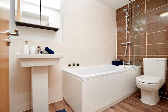 2 Bedroom Apartment To Rent In Princeton Place, Liverpool, Merseyside, L8