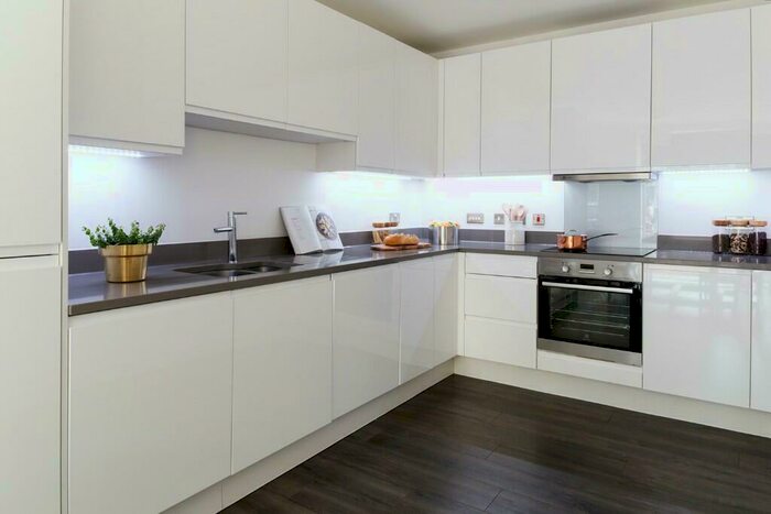 2 Bedroom Flat To Rent In Uncle New Cross Batavia Road, London, SE14