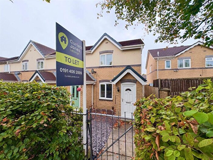 2 Bedroom End Of Terrace House To Rent In Blucher Road, North Shields, NE29