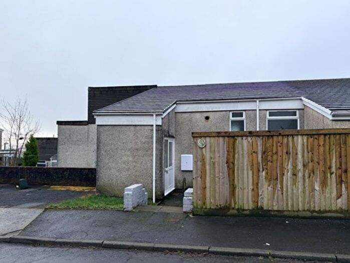 2 Bedroom Terraced House To Rent In Sketty, Oak Ridge, SA2