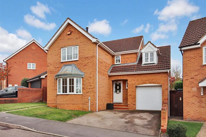 4 Bedroom Detached House For Sale In Larkin Gardens, Higham Ferrers, NN10