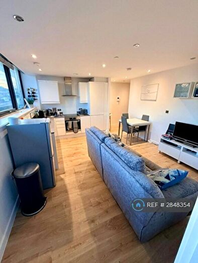 1 Bedroom Flat To Rent In Stanmore Hill, Stanmore, HA7