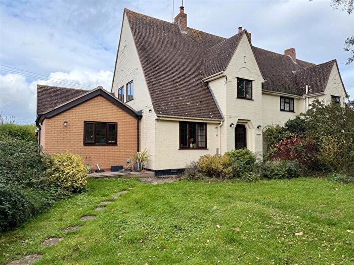 3 Bedroom House For Sale In Clehonger, Hereford, HR2