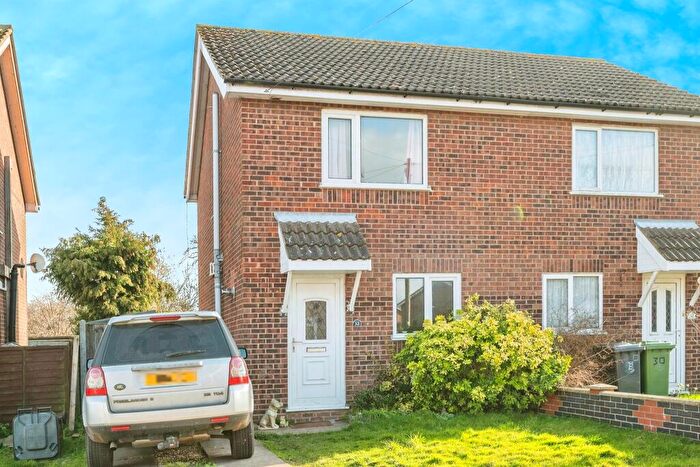 2 Bedroom Semi Detached House For Sale In Manor Way, Ormesby, Great Yarmouth, NR29