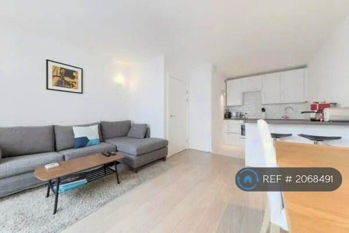 1 Bedroom Flat To Rent In Deals Gateway, London, SE13