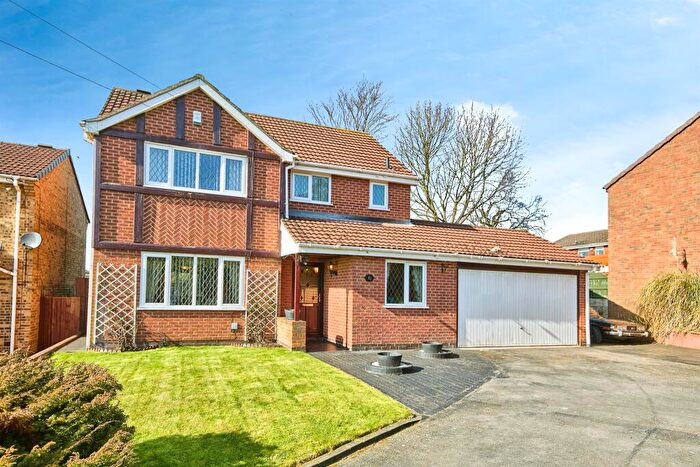 4 Bedroom Detached House For Sale In Copse Rise, Midway, Swadlincote, DE11