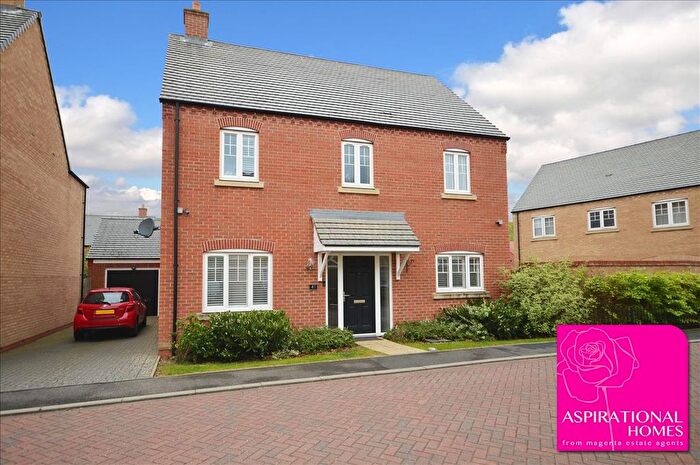 4 Bedroom Detached House For Sale In Lamport Crescent, Raunds, Northamptonshire, NN9