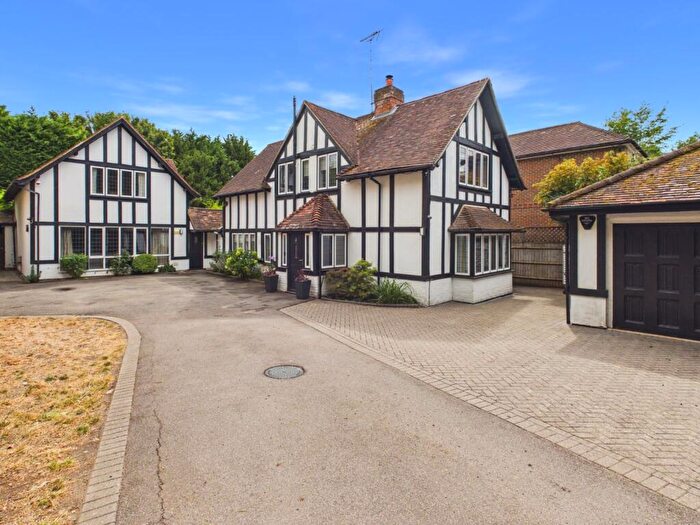 5 Bedroom Detached House For Sale In Blackpond Lane, Farnham Royal, Buckinghamshire, SL2