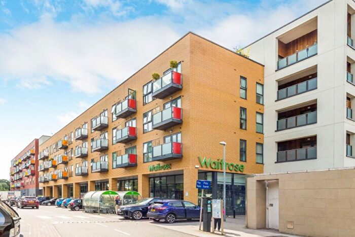 2 Bedroom Flat To Rent In Coombe Lane, Raynes Park, SW20