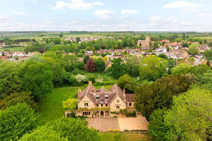 7 Bedroom Detached House For Sale In School Lane, Sherington, Buckinghamshire, MK16