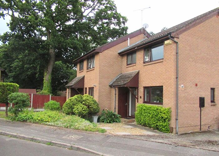 3 Bedroom Semi-Detached House To Rent In Clover Drive, Poole, BH17