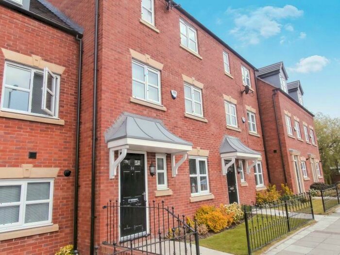 3 Bedroom House To Rent In Manchester Road, Hyde, Cheshire, SK14