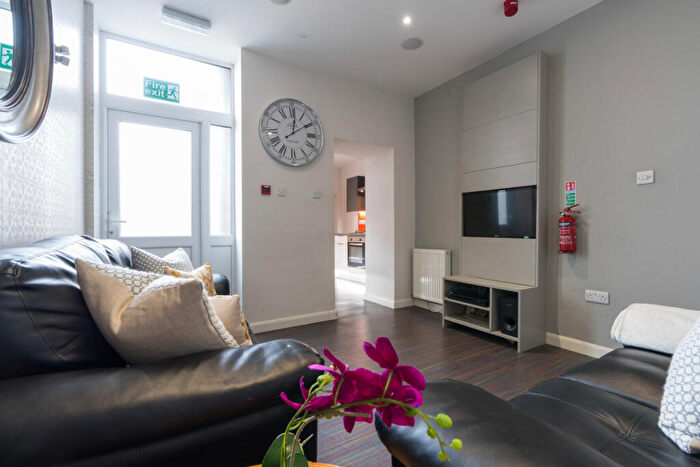 6 Bedroom Terraced House To Rent In Ashford Street, Stoke, ST4