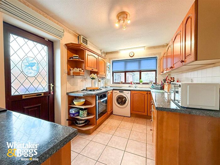 2 Bedroom Detached Bungalow For Sale In Halls Road, Biddulph, Stoke-On-Trent, ST8