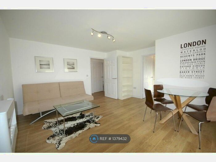 2 Bedroom Flat To Rent In Bruford Court, Greenwich, SE8