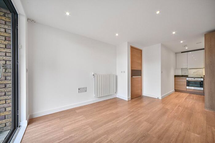 1 Bedroom Apartment To Rent In Seafarer Way London, SE16