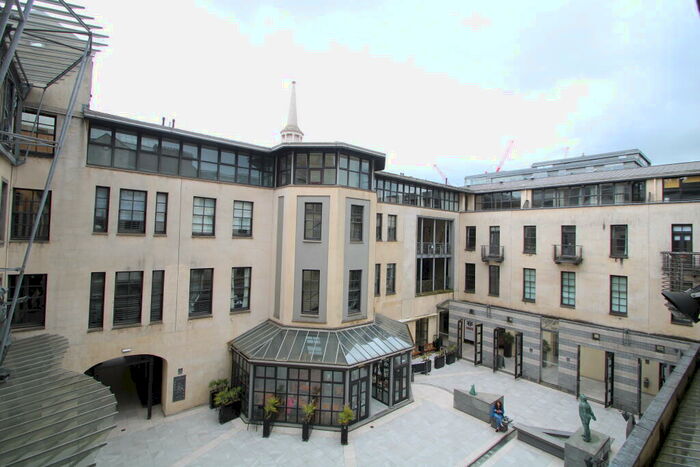 2 Bedroom Apartment To Rent In The Italian Centre, Cochrane Street, Merchant City, G1