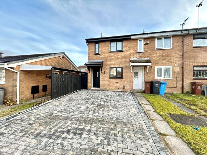 2 Bedroom End Of Terrace House To Rent In Redwood, Chadderton, Oldham, Greater Manchester, OL9