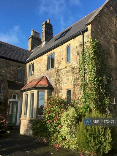 3 Bedroom Semi-Detached House To Rent In Peregrine Hall, Lostwithiel, PL22