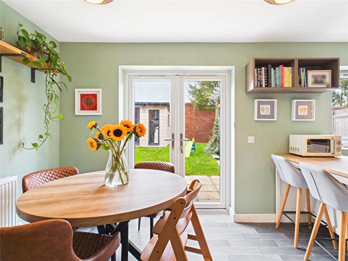 3 Bedroom Semi-Detached House For Sale In Oakhill Drive, Bristol, BS3