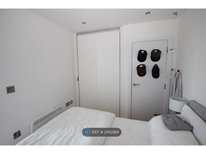 Studio To Rent In Trident House, Hayes, UB3