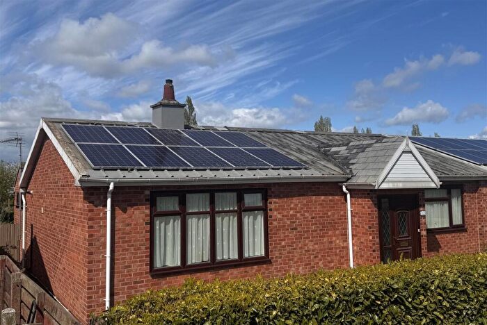 2 Bedroom Semi-Detached Bungalow For Sale In Gowdall Lane, Pollington, Goole, DN14