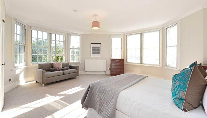 5 Bedroom Apartment To Rent In Park Road, London, NW8