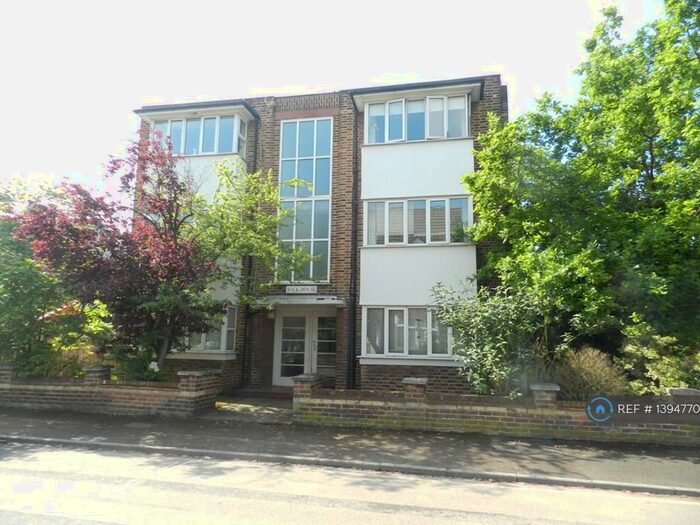 1 Bedroom Flat To Rent In Wick House, Hampton Wick, Kingston Upon Thames, KT1