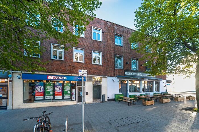 2 Bedroom Flat For Sale In London Road, Southampton, Hampshire, SO15
