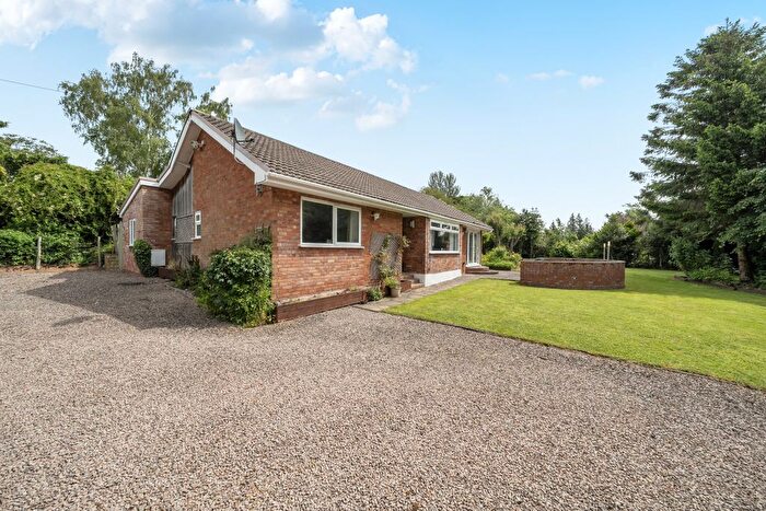 3 Bedroom Detached Bungalow For Sale In Broadheath, Tenbury Wells, WR15