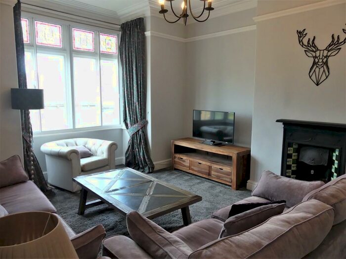 2 Bedroom Apartment To Rent In Church Street, Ilkley, LS29