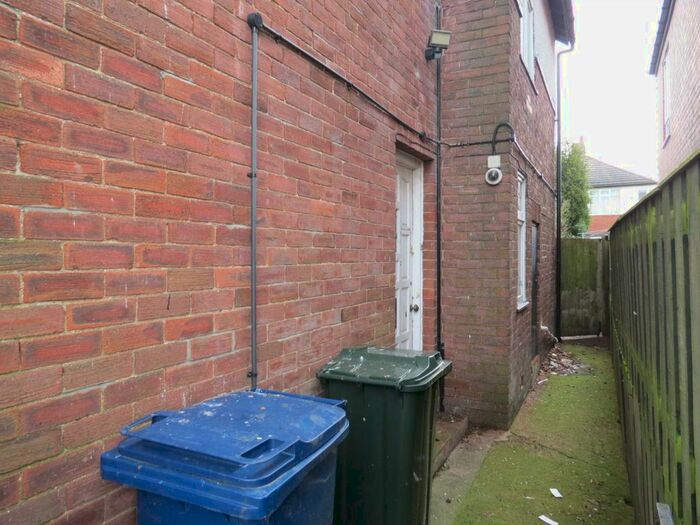 1 Bedroom Flat To Rent In Stamfordham Road, Newcastle Upon Tyne, NE5