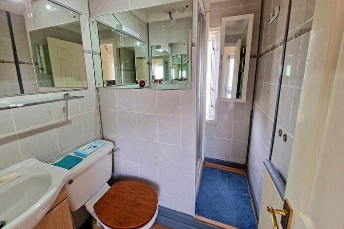 2 Bedroom Mobile Home For Sale In The Willows Park, Guildford Road, Normandy, GU3