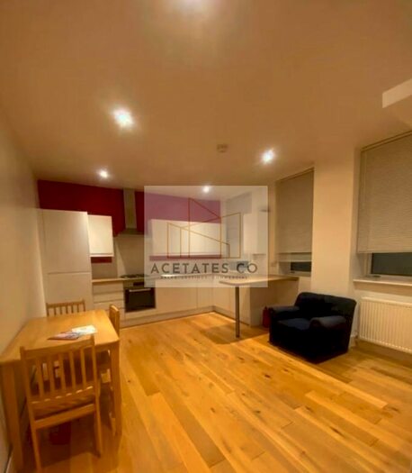 2 Bedroom Flat To Rent In Balfour House, - High Road, Ilford, Essex, IG1