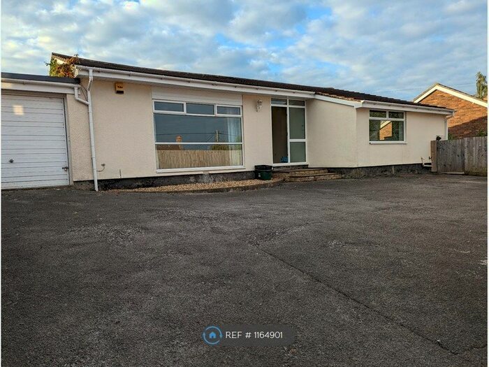 3 Bedroom Bungalow To Rent In Farleigh Road, Backwell, Bristol, BS48