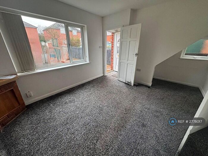 3 Bedroom Semi Detached House To Rent In Wanlip Lane, Birstall, Leicester, LE4