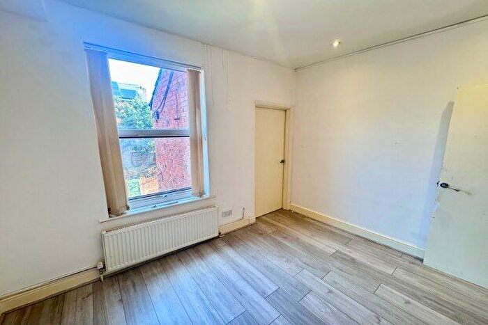 1 Bedroom Flat To Rent In Noel Street, Nottingham, NG7