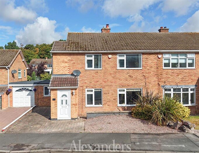 3 Bedroom Semi-Detached House For Sale In Heath Road, Market Bosworth, CV13