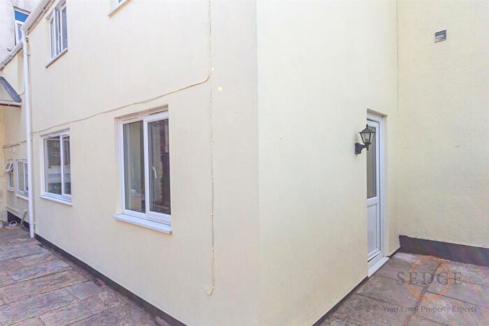 2 Bedroom End Of Terrace House To Rent In Spalding, PE11